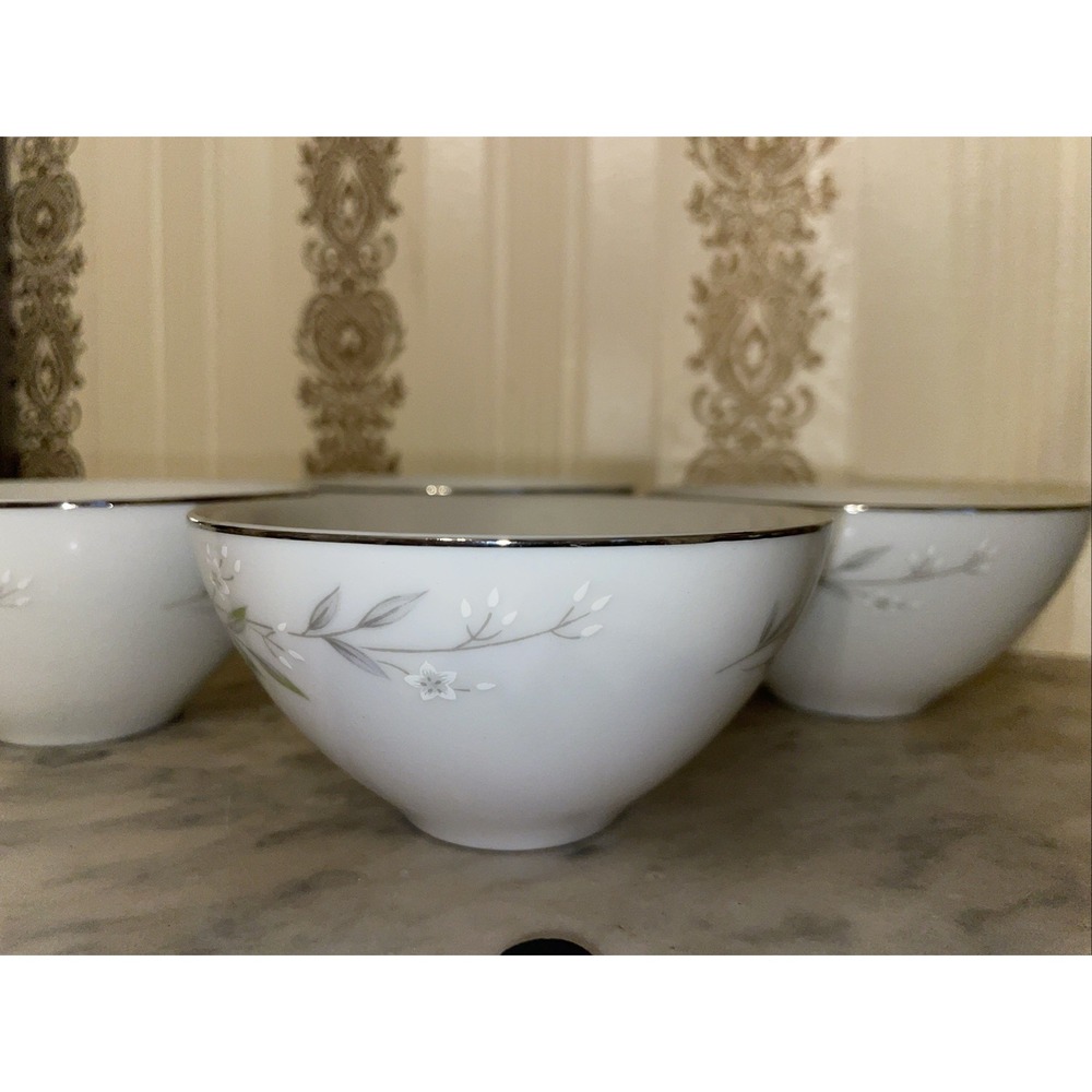 St Regis Fine China Coffee/Tea Cup ONLY 101 White‎ Floral, Silver Japan Set of 4
